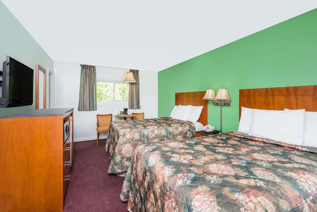 Knights Inn Arnprior Værelse billede
