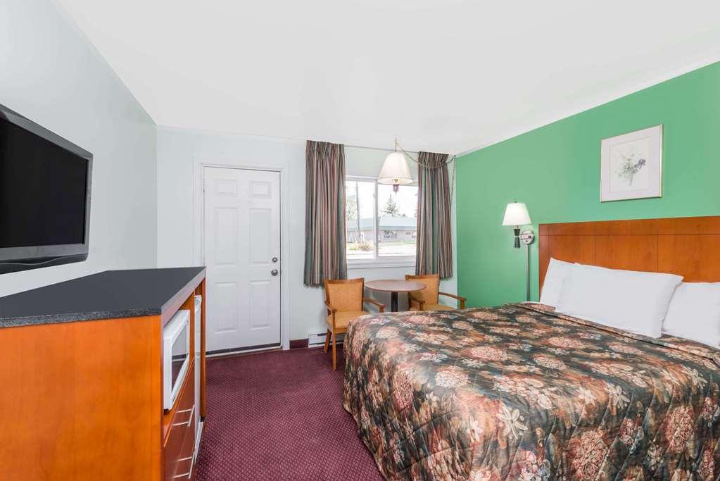 Knights Inn Arnprior Værelse billede